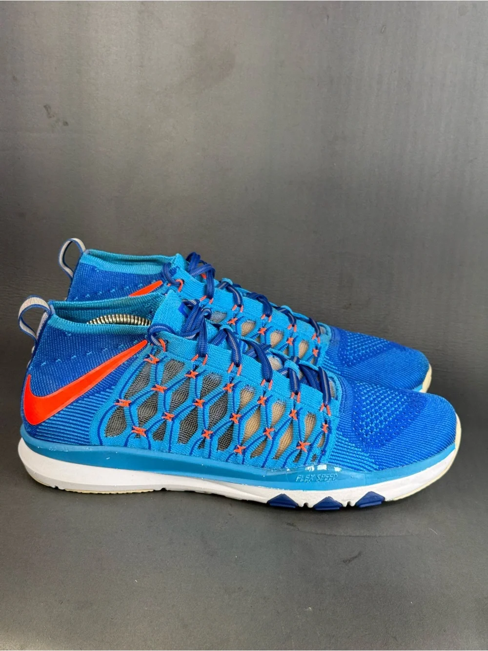 Nike Train Ultrafast Flyknit athletic sneaker shoes men’s size 11